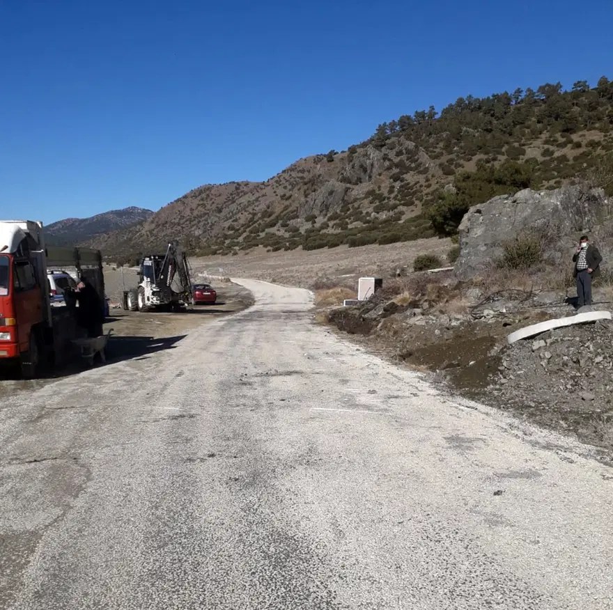 Salda Gölü kumsalına açılan su kuyusuna tepki 1