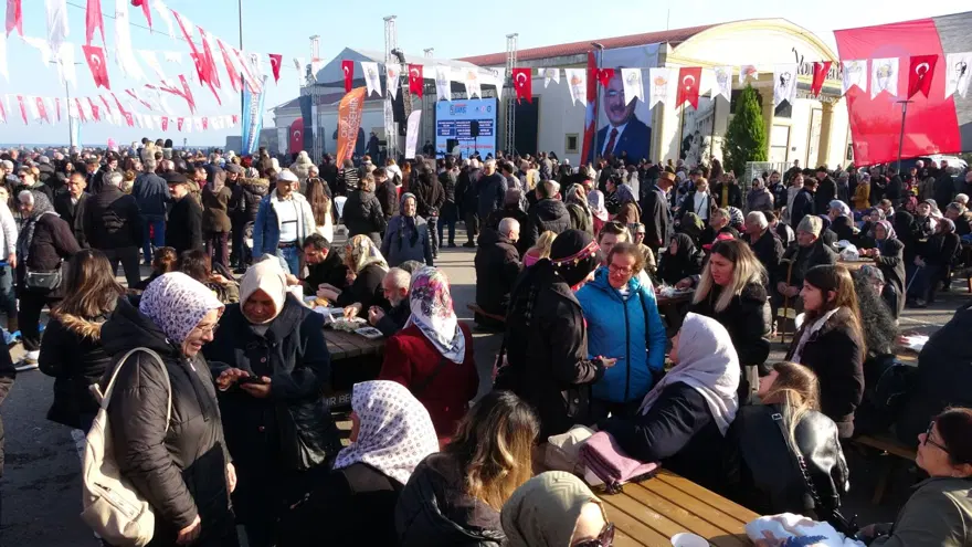 "Sakin Şehir"de hamsi festivali: 10 ton balık tüketildi 