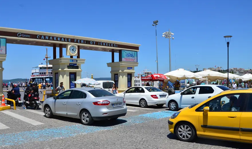 Tatilciler "erken" dönüş yolunda 