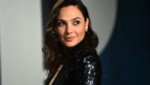 Gal Gadot: Mümkün olsa haftada bir doğururum