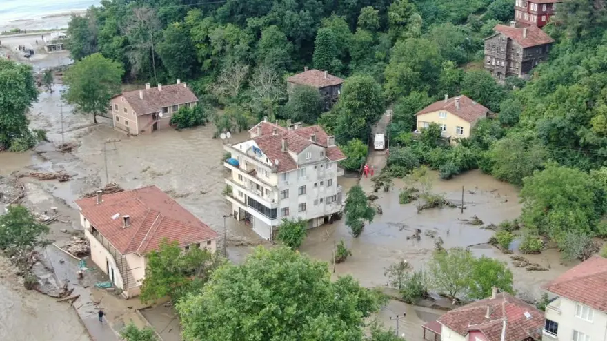 Batı Karadeniz'i yine sel vurdu 32
