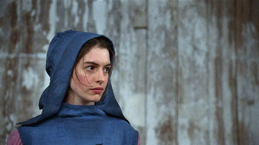 Lisede bile zirvedeydi: 40. yaşını kutlayan Anne Hathaway'in en iyi filmleri 21
