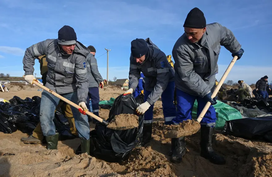 Karadeniz sahillerinden 37 bin ton kirli toprak çıkarıldı 