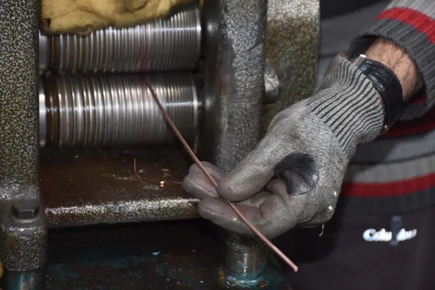 "HEM NEGATİF ELEKTRİĞİ ALIR HEM DE KİREÇLEMEYİ ÖNLER" 3