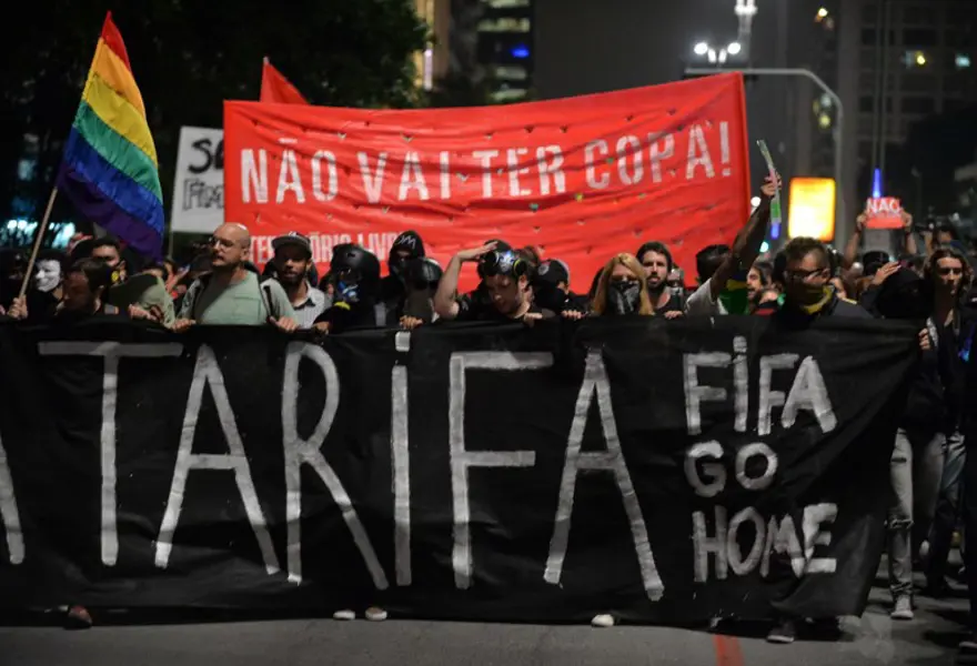 Brezilya'da Dünya Kupası protestosu 18