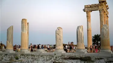 Antalya'dan yeni rekor: Bir günde 105 bin ziyaretçi