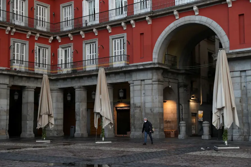 İTALYA'DA 2 BİN 503 KİŞİ ÖLDÜ 2