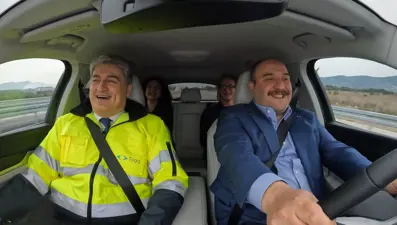 Bakanlar Varank ve Nebati, Togg'un direksiyonuna geçti: Bu müthiş bir duygu