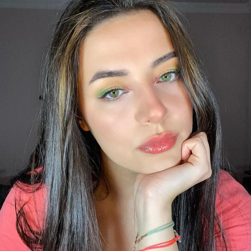 TikTok'un en çok takip edilen fenomenleri Nursema Altuntaş, Ceren Yaldız ve Yeliz Korkmaz konuştu, ntv,röportaj 29