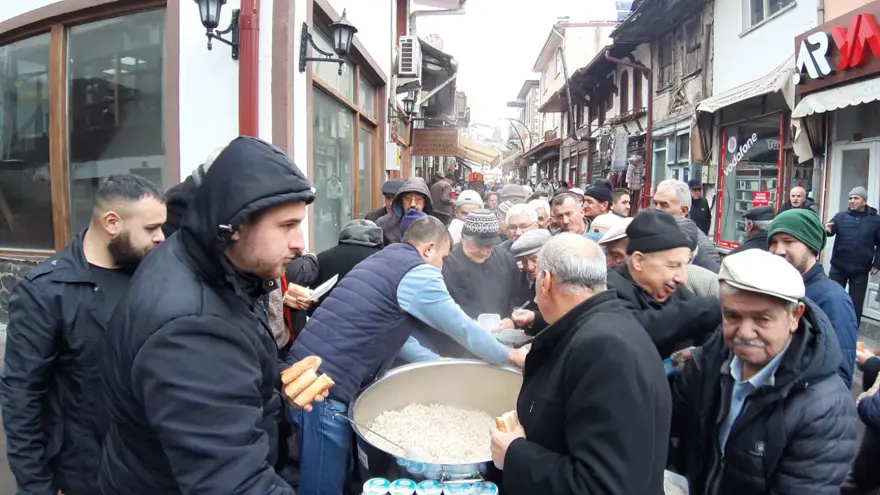 7 asırlık gelenek sürüyor: Bereket ve sağlık dilekleriyle bir araya geliyorlar 3