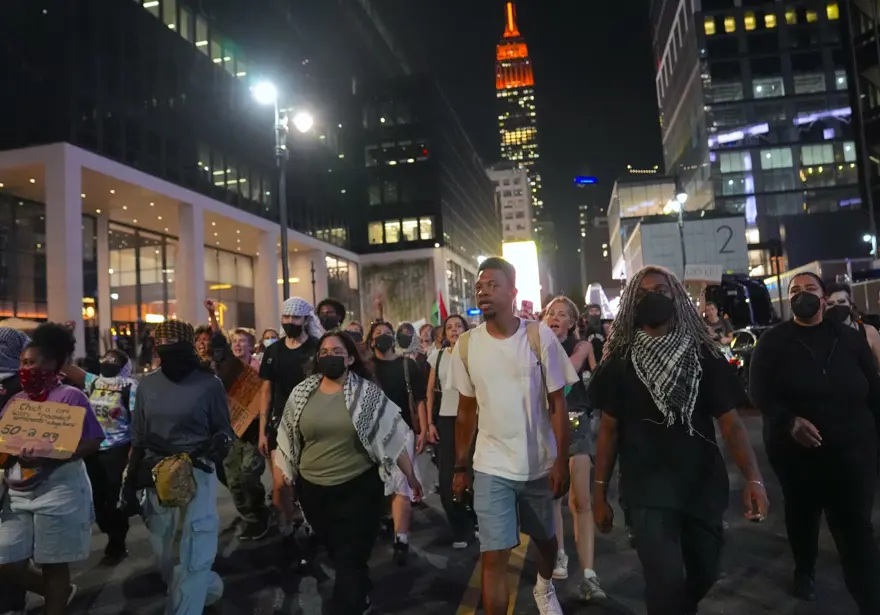 Polis tarafından öldürülen Sonya Massey için adalet! Binlerce kişi New York sokaklarında yürüdü 1