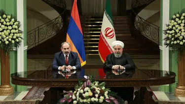 Ruhani ile Paşinyan ekonomik ilişkileri görüştü