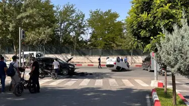 Siirt'te trafik kazası: Maddi hasar meydana geldi