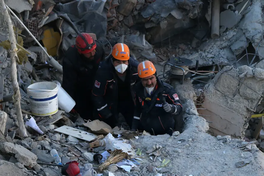 Elazığ deprem bölgesinden son görüntüler 3 Elazığ deprem bölgesinden son görüntüler 3