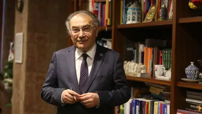 Prof. Nevzat Tarhan'a Beyin Haritalama Vakfından ödül