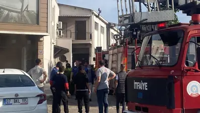 Mobilya atölyesinde yangın paniği