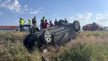 Nişan töreninden dönen aile kaza yaptı: 1 ölü, 4 yaralı