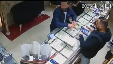 Anne ile çocuklarına sahte altından gözaltı