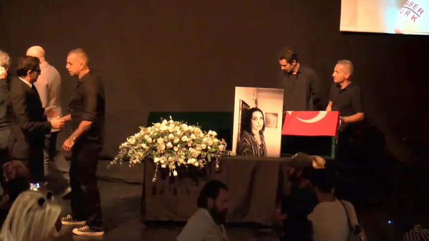 Tomris Giritlioğlu için tören düzenlendi 