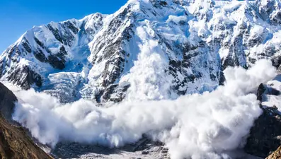 Rusya'da çığ düştü: 4 kişi öldü