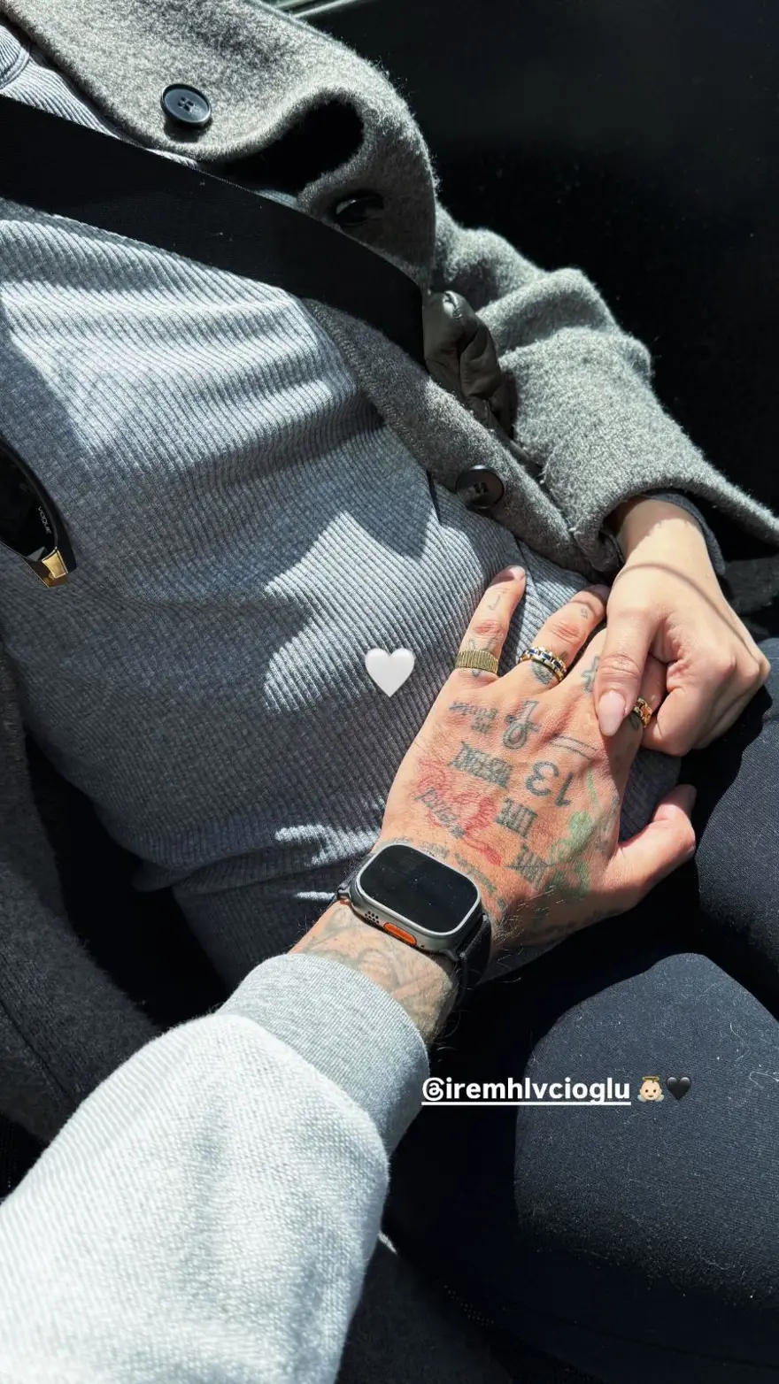 İrem Helvacıoğlu ile Ural Kaspar'dan yeni kare: Bebek göründü 4