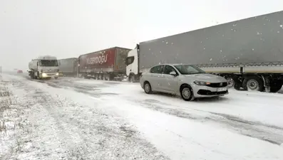 Ardahan-Şavşat kara yolunda ulaşım normale döndü