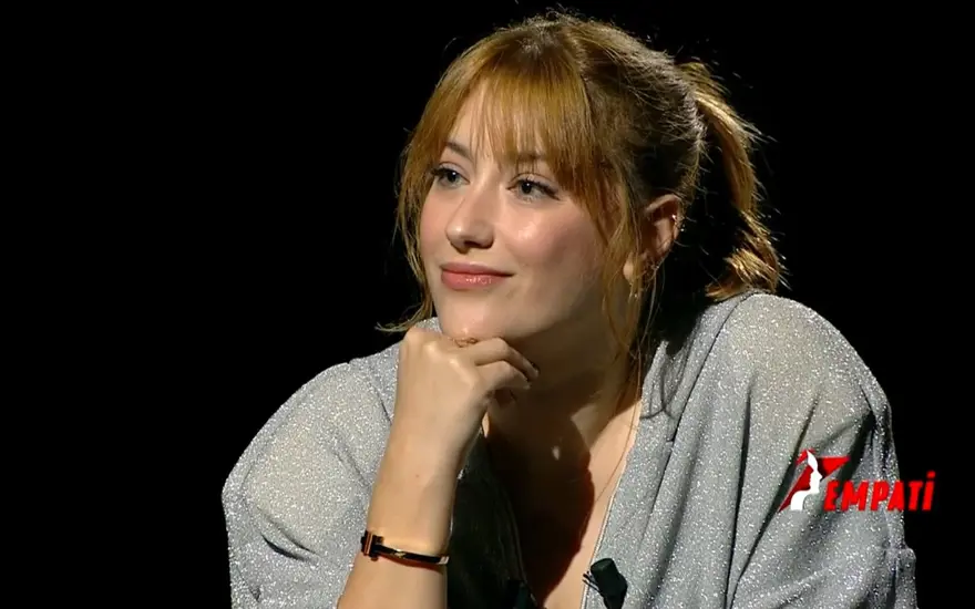 Empati'de Ahmet Mümtaz Taylan'ın konuğu Hazal Kaya: Evlat edinebilirim 7