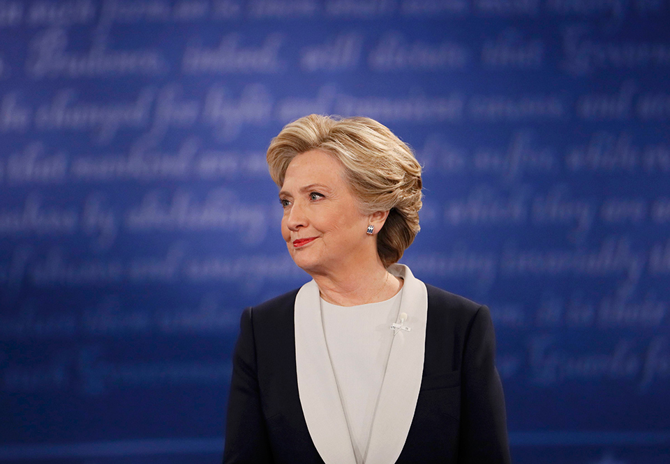 Clinton yenilginin 'kitabını' yazacak