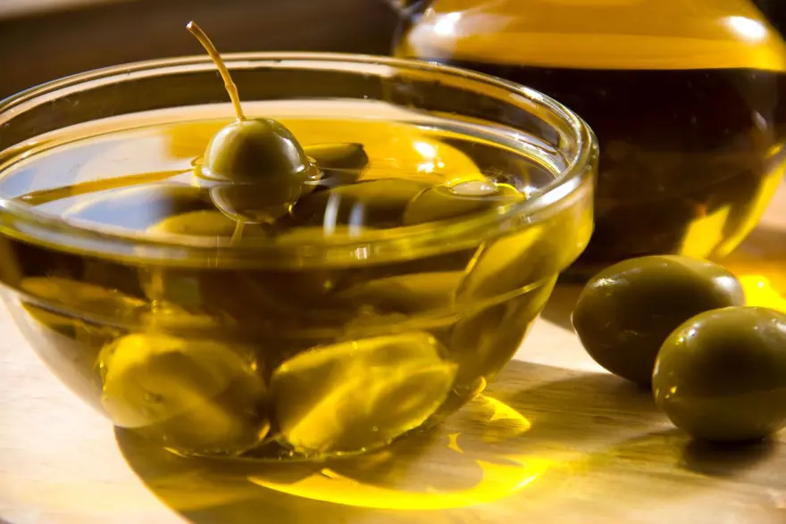 Harvard Üniversitesi açıkladı: Zeytinyağı yemek kanserden ve kalp hastalıklarından koruyor 3