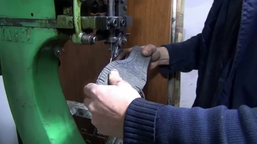 35 yıldır bu işi yapıyor ama çırak bulamıyor: Sabah 7.30'da gelip gece saat 11'e kadar çalışıyor 4