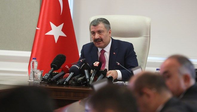 Sağlık Bakanı Koca'dan üç il için "Yüksek risk sürüyor" açıklaması