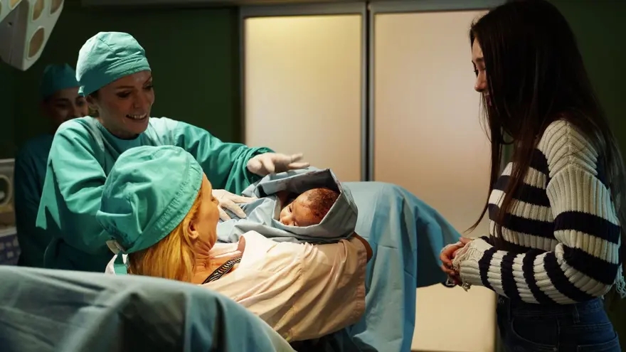 NERMİN DOĞUM YAPTI 7