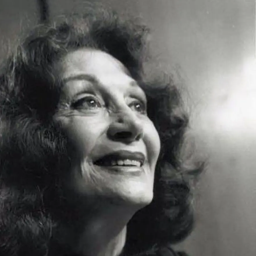 Sanatçı dostlarından Yıldız Kenter paylaşımları 21