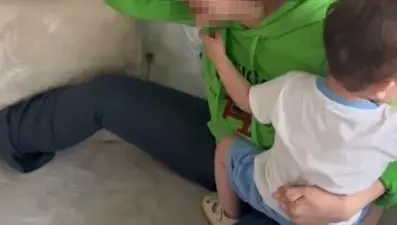 Annenin bebeğine şiddet uyguladığı iddiasına soruşturma