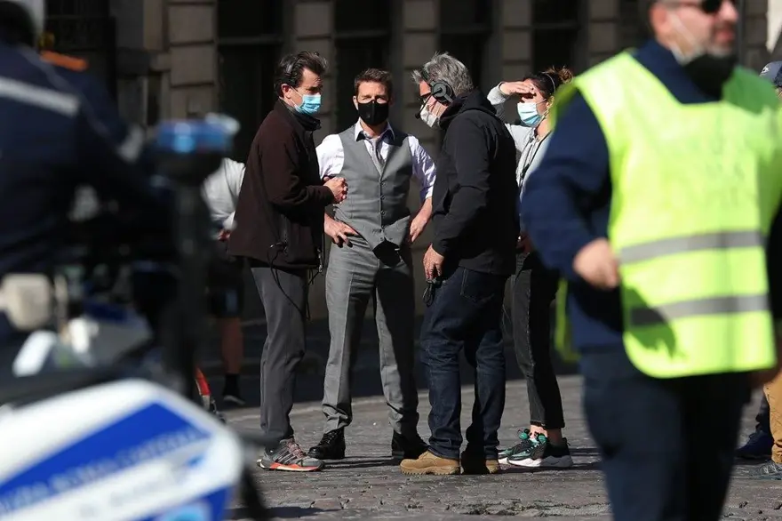 Görevimiz Tehlike 7'den (Mission Impossible 7) yeni set fotoğrafıyla Oscar kutlaması 15