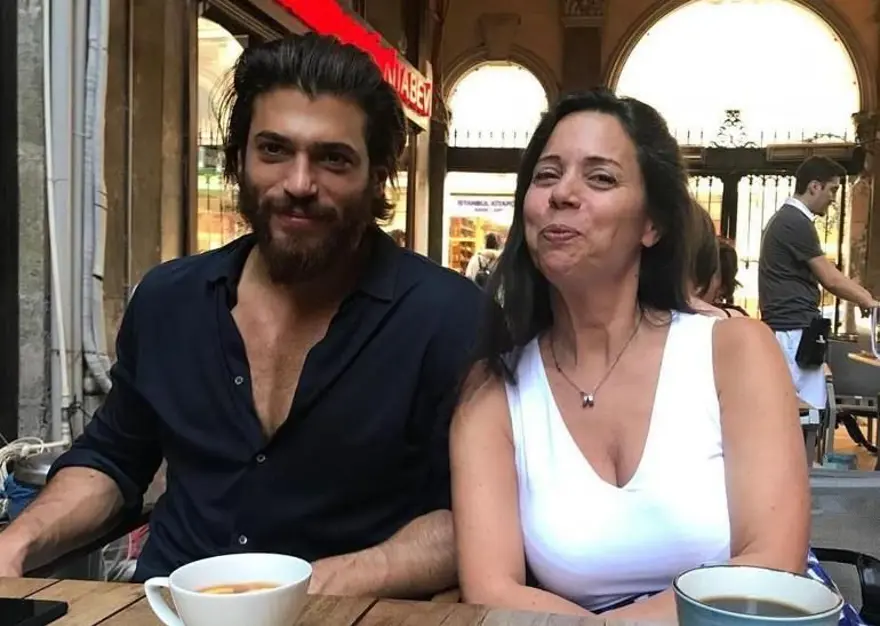 Can Yaman'a annesinden nostaljik kutlama: İyi ki doğdun kıymetlim! 2 Can Yaman'a annesinden nostaljik kutlama: İyi ki doğdun kıymetlim! 2