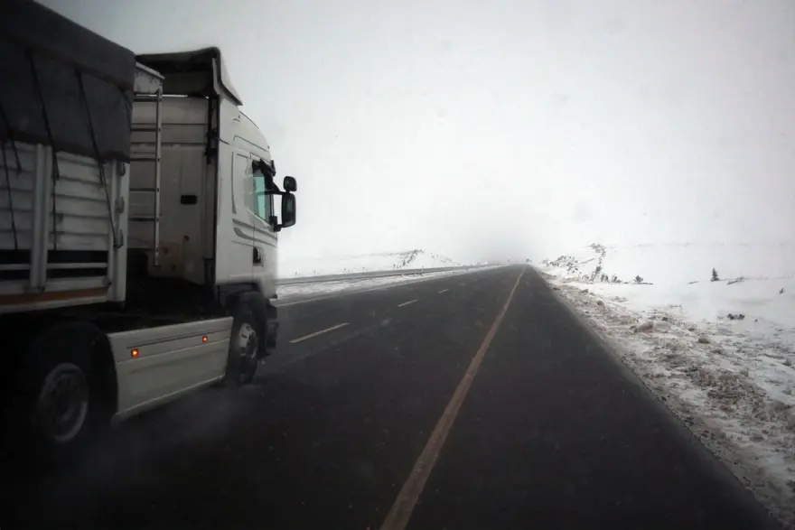 Kış lastiği alırken nelere dikkat etmek gerekiyor? Üstündeki işaretler ne anlama geliyor? (1 Aralık'ta zorunlu olacak) 1