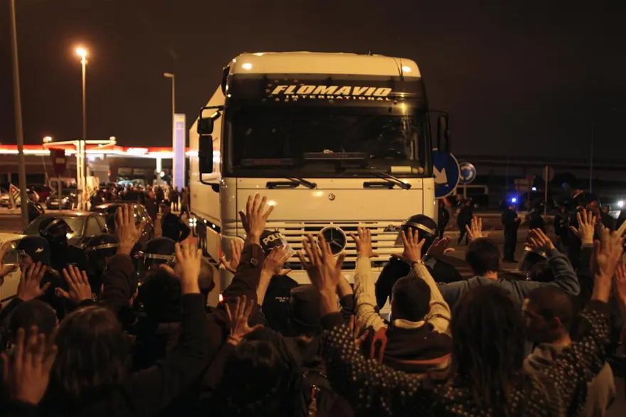 İspanya'da olaylı grev 18 İspanya'da olaylı grev 18