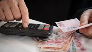4 milyon emekli çalışıyor: "Primlerin emeklilere geri dönüşü sağlanmalı"