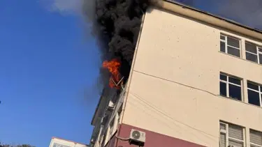 Şanlıurfa'da Hükümet Konağı'nda korkutan yangın