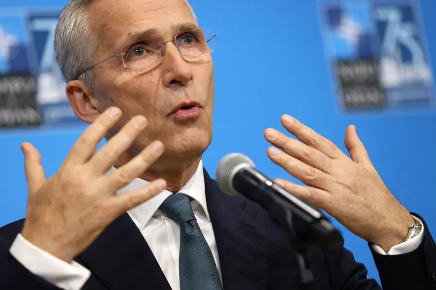 UKRAYNA&#x27;YA BEŞ HAVA SAVUNMA SİSTEMİ VERİLECEK 12