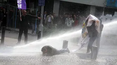 KESK eylemine polis engeli