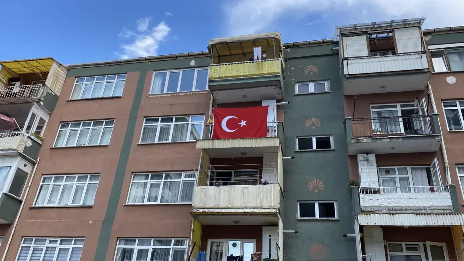 Samsun'da 5. kattan düşen 1,5 yaşındaki Ebrar hayatını kaybetti