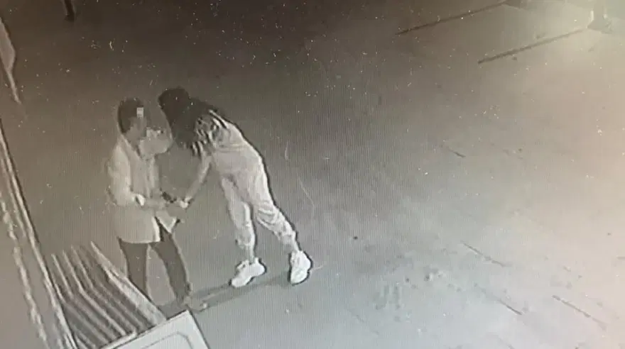 Maltepe’de silahlı saldırı | Eşini vurmaması için saldırganadakikalarca yalvardı 1 Maltepe’de silahlı saldırı | Eşini vurmaması için saldırganadakikalarca yalvardı 1