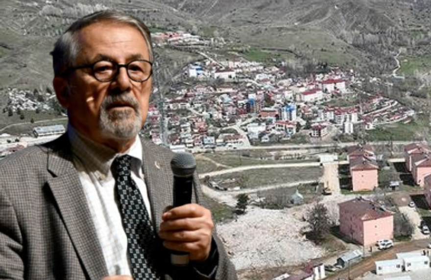 İkitehlikeli fayın ortasındaki şehir için 250 yıllık süre doldu! Naci Görür’legörüşen CHP’li vekil: “Tüylerimiz diken diken oldu” İkitehlikeli fayın ortasındaki şehir için 250 yıllık süre doldu! Naci Görür’legörüşen CHP’li vekil: “Tüylerimiz diken diken oldu”