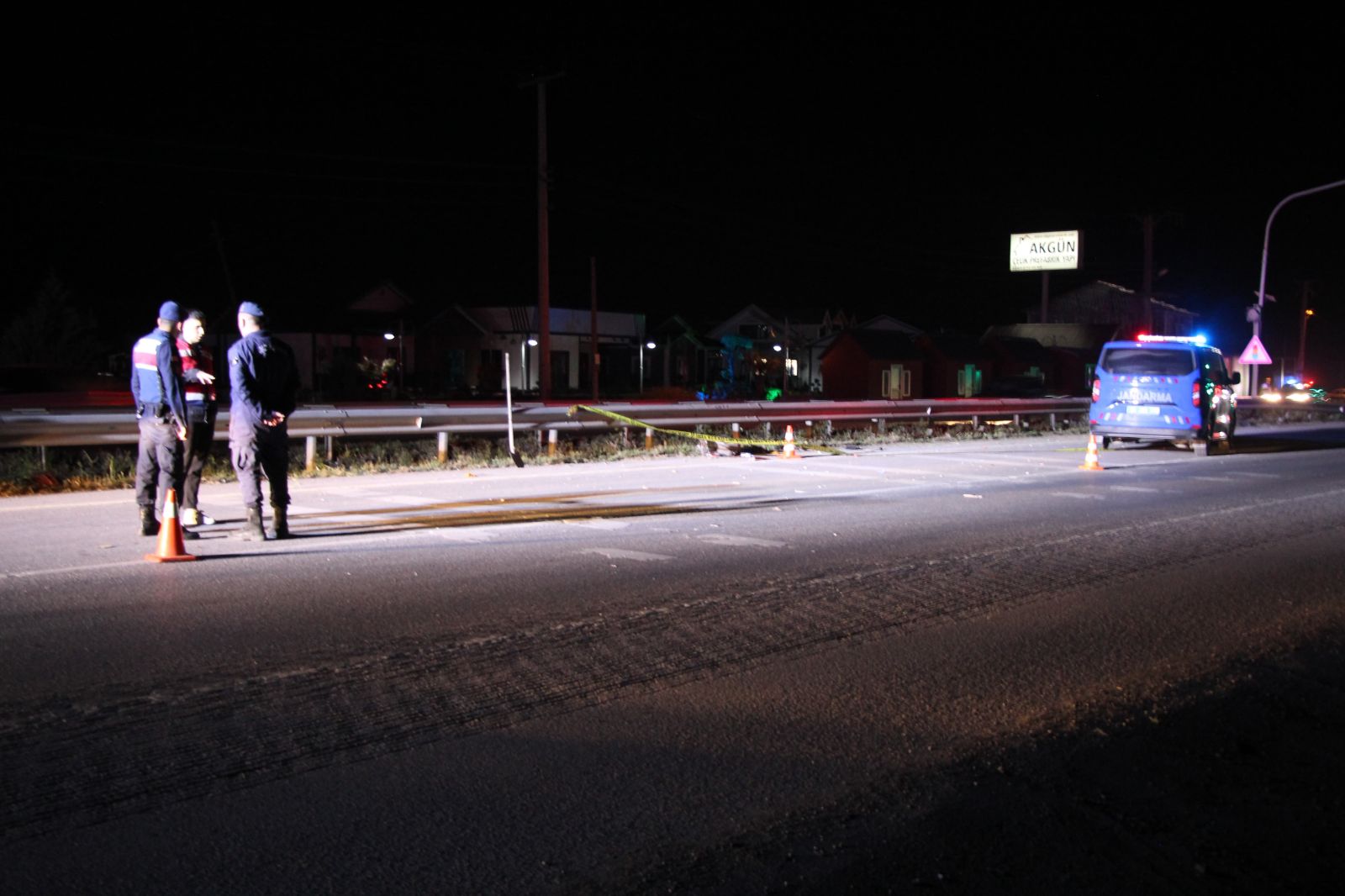 Elektrikli bisiklet ile motosiklet çarpıştı: 1 ölü, 1 yaralı