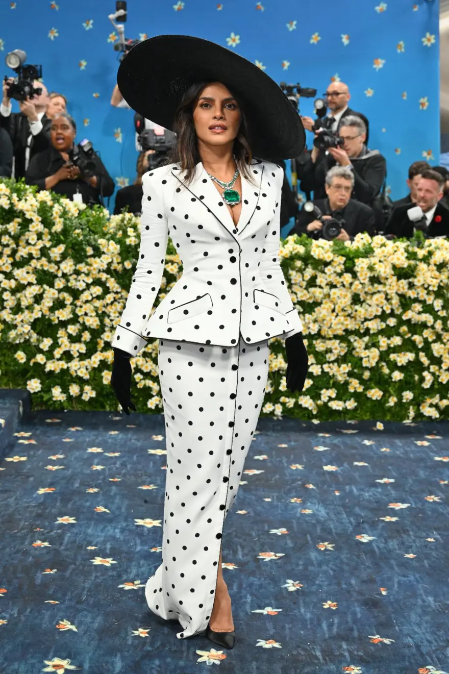 Met Gala kırmızı halısı | Yılın moda olayında Rihanna yine hamile! 22 Met Gala kırmızı halısı | Yılın moda olayında Rihanna yine hamile! 22