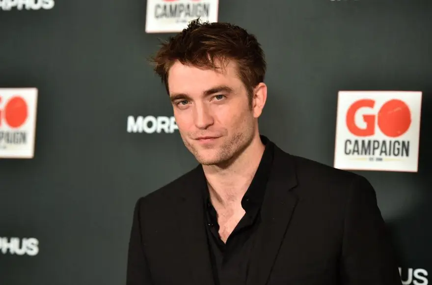 ROBERT PATTINSON 8