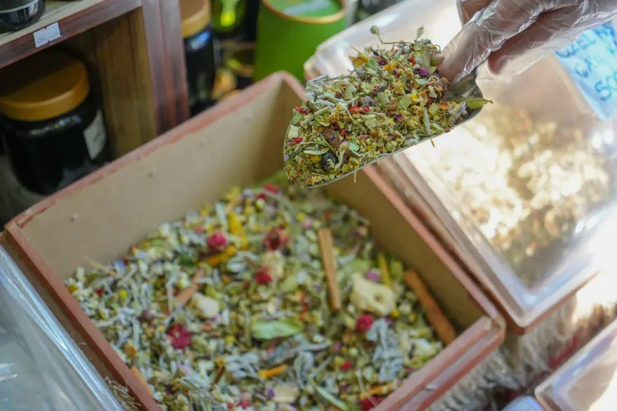 Kilosu 500 liradan tezgahlarda alıcı buluyor: Hasta olmak istemeyenler oraya koşuyor 2