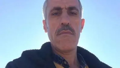 Gençleri "çime basmayın" diye uyardı: Bıçaklı saldırıya uğradı